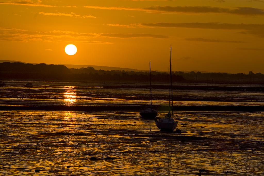 Langstone Quays Resort, Portsmouth Havant Luaran gambar