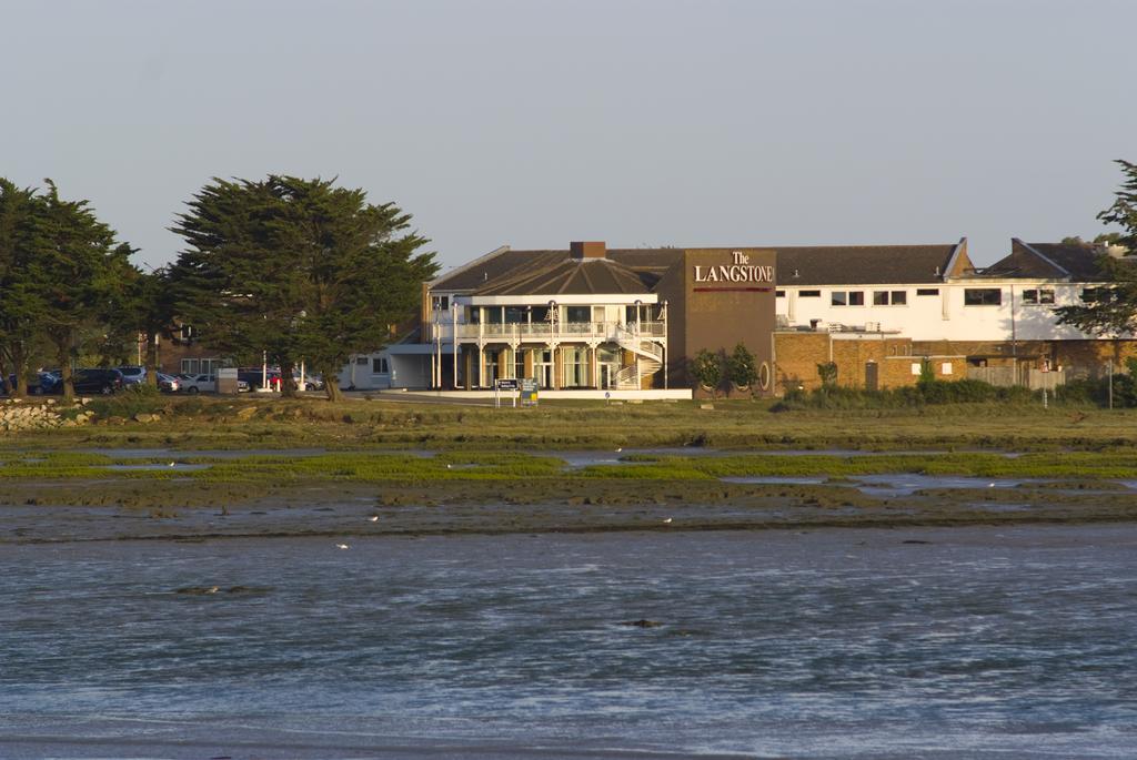 Langstone Quays Resort, Portsmouth Havant Luaran gambar